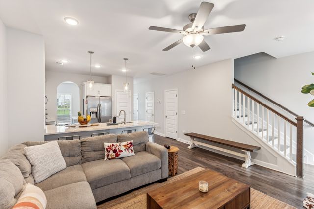 2505 Napa Valley Way, Columbia, TN 38401