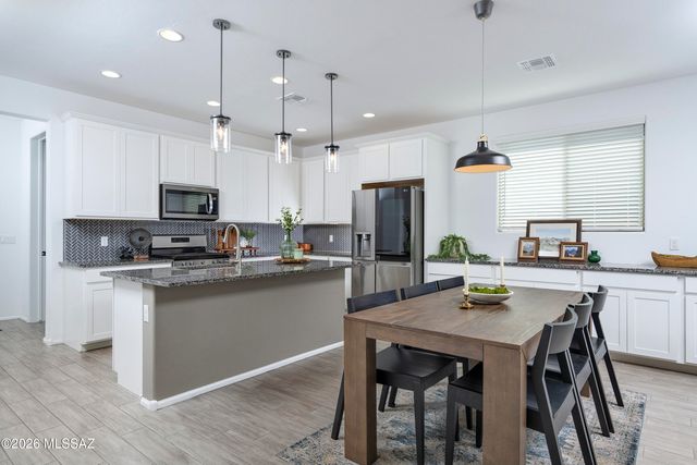 5835 W Indian Sunrise Drive, Tucson, AZ 85742