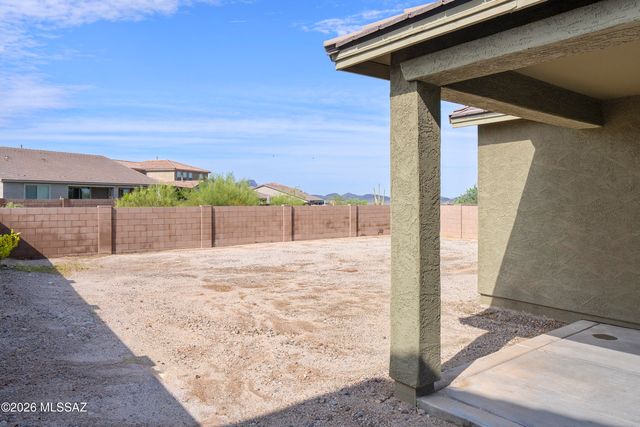 5835 W Indian Sunrise Drive, Tucson, AZ 85742