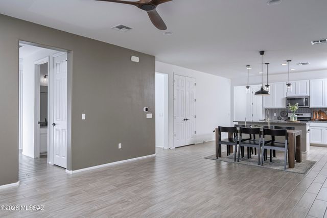 5835 W Indian Sunrise Drive, Tucson, AZ 85742