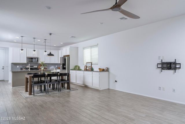 5835 W Indian Sunrise Drive, Tucson, AZ 85742