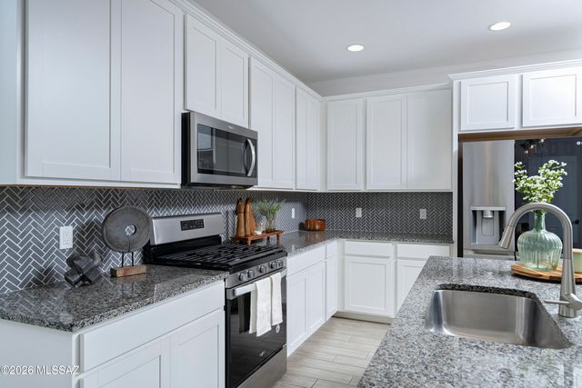 5835 W Indian Sunrise Drive, Tucson, AZ 85742