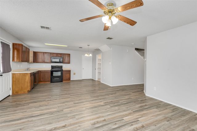 1215 Sullivan Drive, Cedar Hill, TX 75104