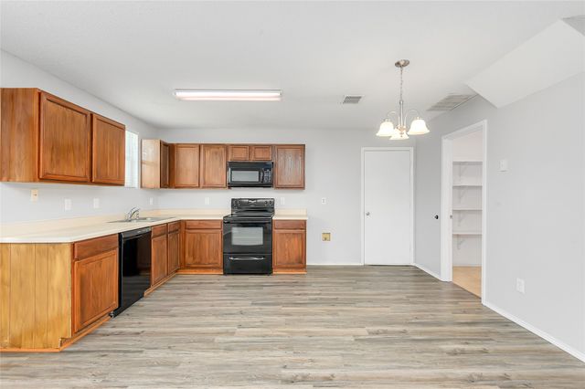 1215 Sullivan Drive, Cedar Hill, TX 75104