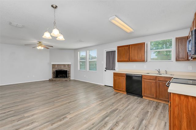 1215 Sullivan Drive, Cedar Hill, TX 75104