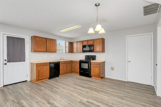 1215 Sullivan Drive, Cedar Hill, TX 75104