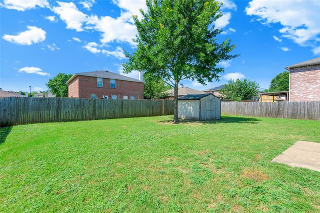 1215 Sullivan Drive, Cedar Hill, TX 75104