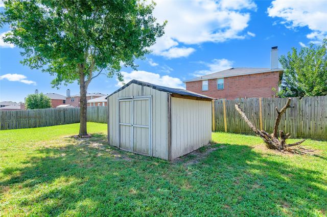 1215 Sullivan Drive, Cedar Hill, TX 75104