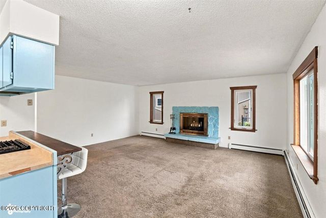 6930 Peck Avenue, Anchorage, AK 99504
