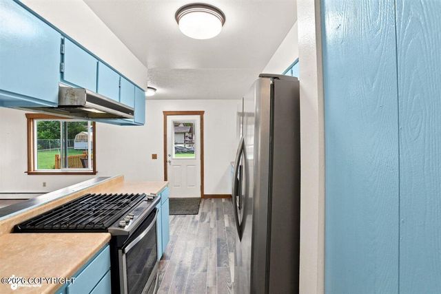 6930 Peck Avenue, Anchorage, AK 99504