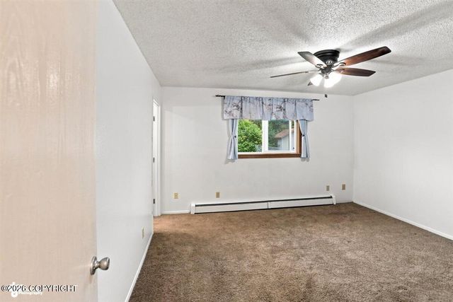 6930 Peck Avenue, Anchorage, AK 99504