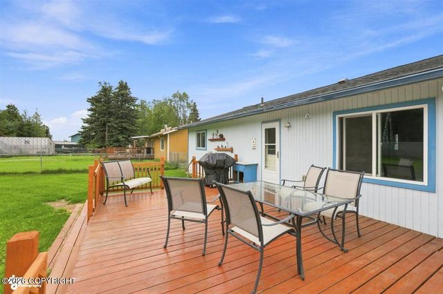 6930 Peck Avenue, Anchorage, AK 99504