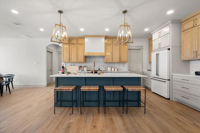 305 Maple Avenue, New Home, TX 79381