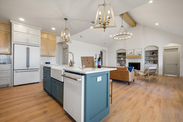 305 Maple Avenue, New Home, TX 79381