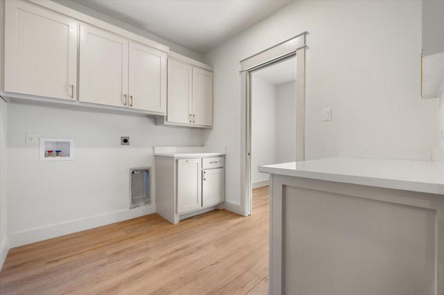 305 Maple Avenue, New Home, TX 79381