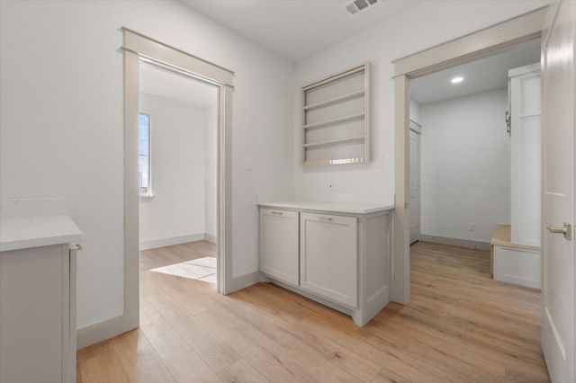 305 Maple Avenue, New Home, TX 79381