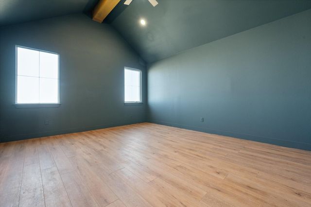 305 Maple Avenue, New Home, TX 79381