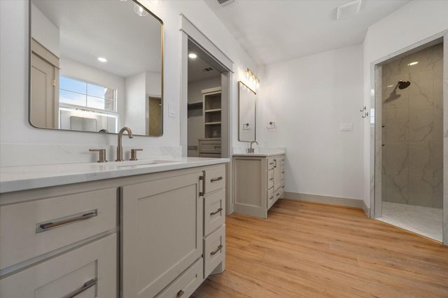 305 Maple Avenue, New Home, TX 79381