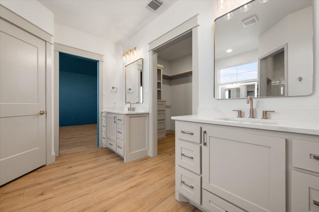 305 Maple Avenue, New Home, TX 79381