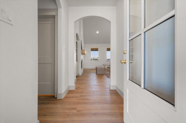 305 Maple Avenue, New Home, TX 79381