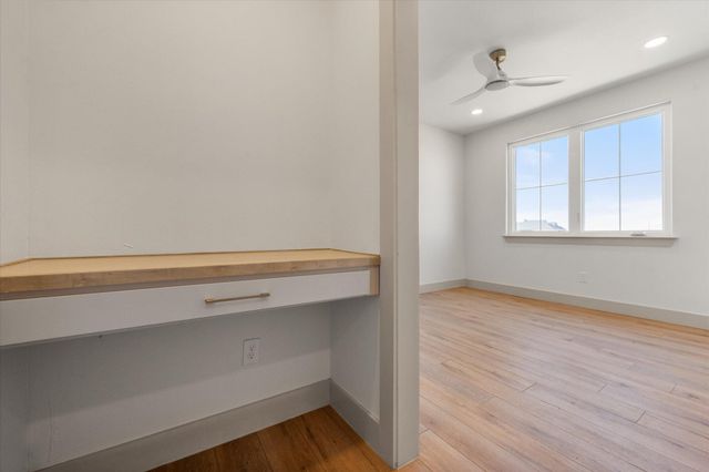 305 Maple Avenue, New Home, TX 79381