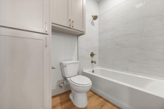 305 Maple Avenue, New Home, TX 79381