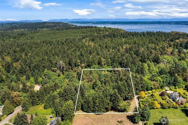 9416 SW 266th Lane, Vashon, WA 98070
