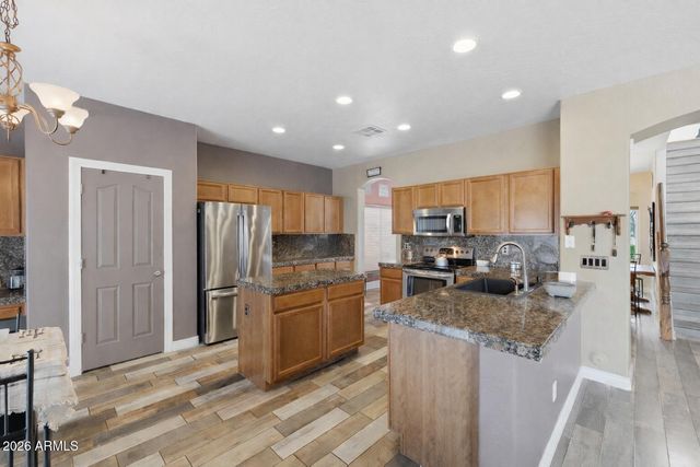 10702 E MARIGOLD Lane, Florence, AZ 85132