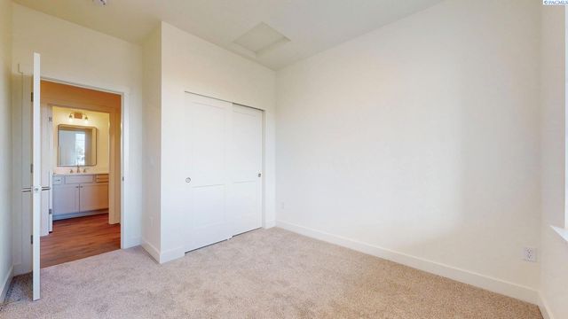 4545 Grove Court, West Richland, WA 99353