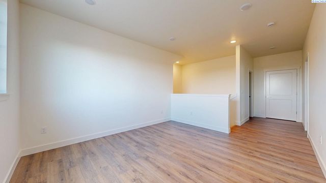 4545 Grove Court, West Richland, WA 99353