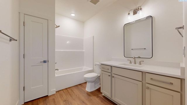 4545 Grove Court, West Richland, WA 99353