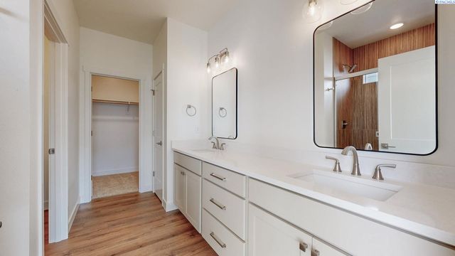 4545 Grove Court, West Richland, WA 99353