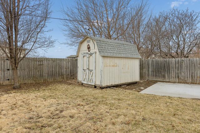 1302 N 22ND Street, Council Bluffs, IA 51501