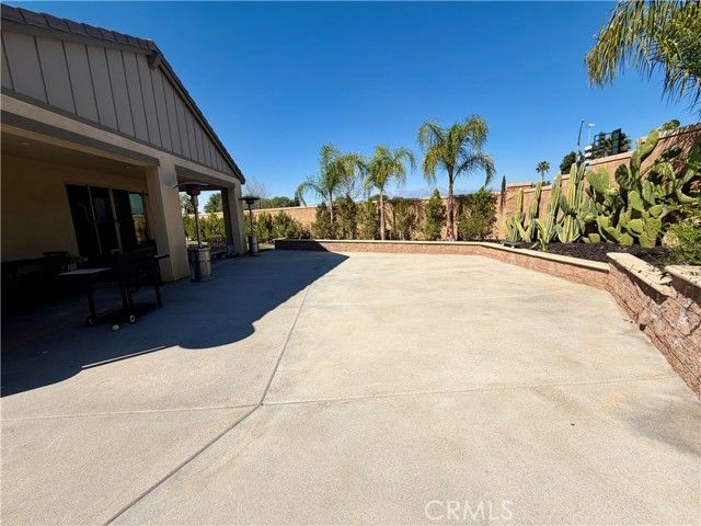 9401 Venetian, Jurupa Valley, CA 92509