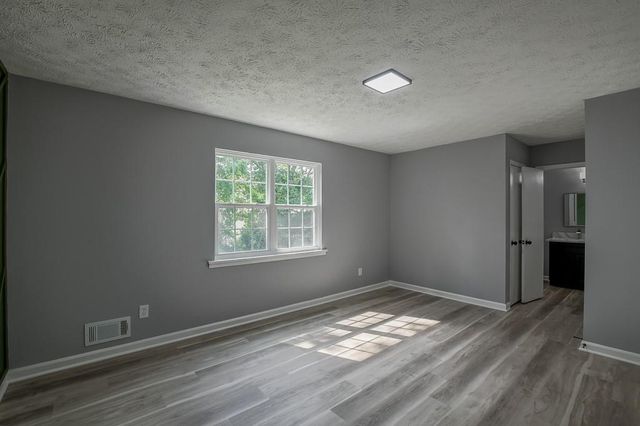 9301 Settlers Grove Road NE, Covington, GA 30014
