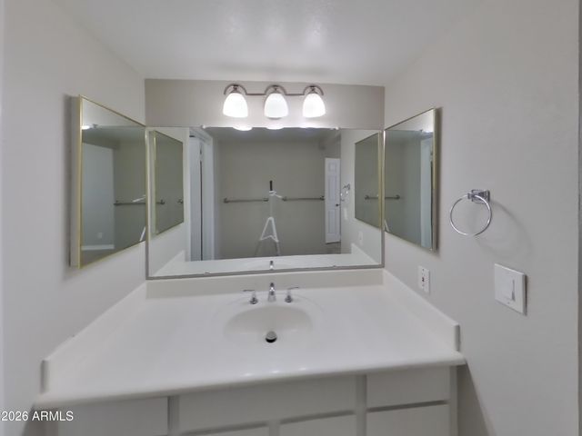 1113 W RUNION Drive, Phoenix, AZ 85027