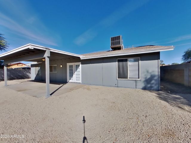 1113 W RUNION Drive, Phoenix, AZ 85027