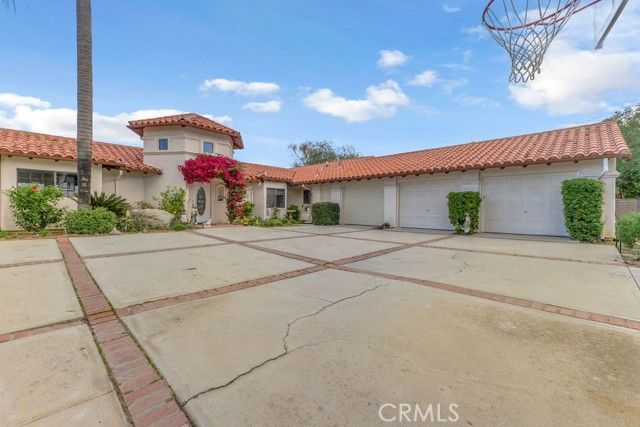 27800 Chantal Drive, Hemet, CA 92544