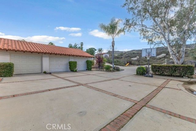27800 Chantal Drive, Hemet, CA 92544