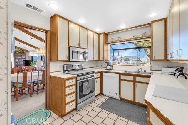 27800 Chantal Drive, Hemet, CA 92544