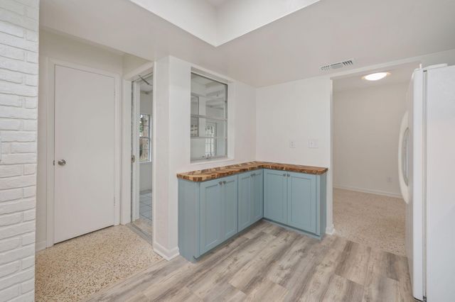 260 Gregory Drive, Mary Esther, FL 32569