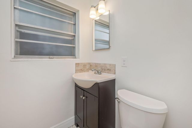 260 Gregory Drive, Mary Esther, FL 32569