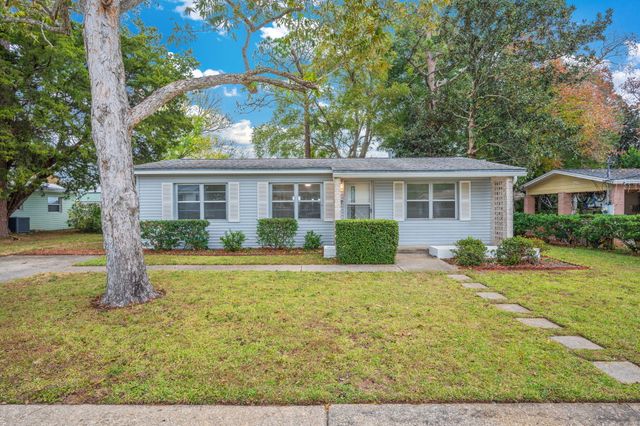 260 Gregory Drive, Mary Esther, FL 32569