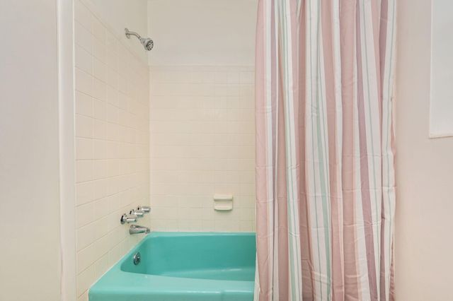 260 Gregory Drive, Mary Esther, FL 32569