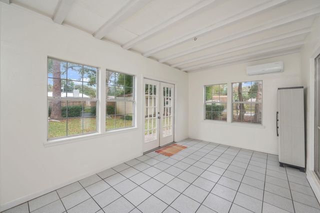 260 Gregory Drive, Mary Esther, FL 32569