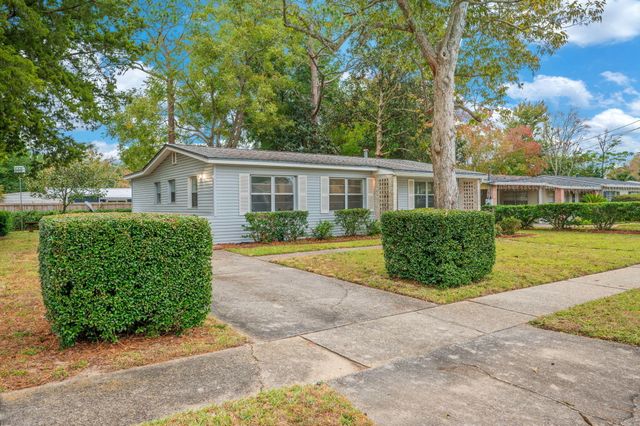 260 Gregory Drive, Mary Esther, FL 32569