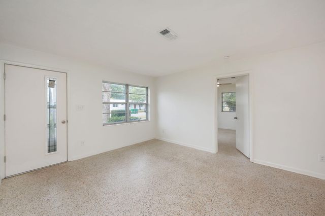 260 Gregory Drive, Mary Esther, FL 32569