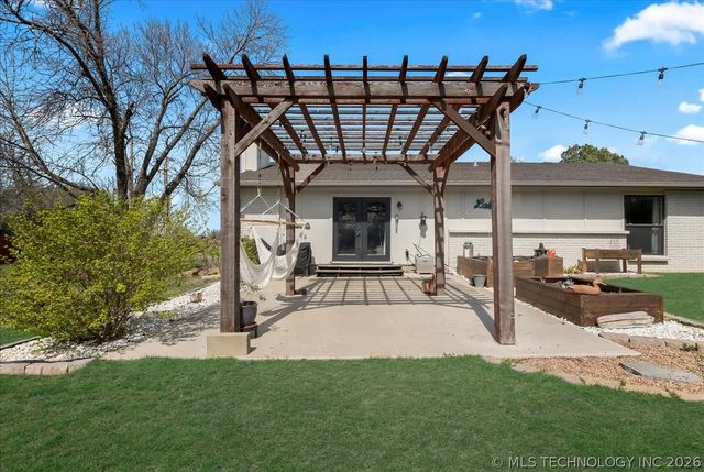 24920 Rosewood Drive, Broken Arrow, OK 74014