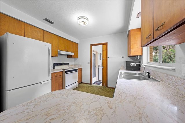 325 FLORIDA AVENUE, St Cloud, FL 34769