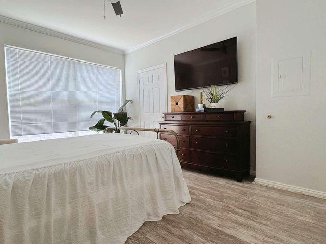 2111 Welch Street B119, Houston, TX 77019